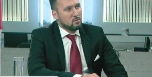 Футбольным фанатам не платит Госдеп